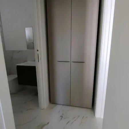 Modern Flat With Lovely Terrace In Lägenhet Bibione